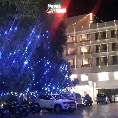King Paradise Hotel Tiruchirappalli Екстериор снимка