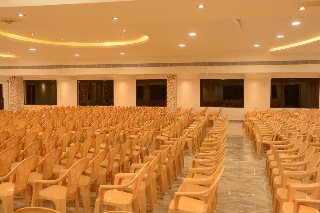 King Paradise Hotel Tiruchirappalli Екстериор снимка