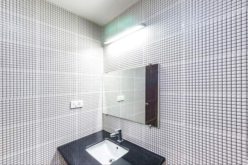 King Paradise Hotel Tiruchirappalli Екстериор снимка
