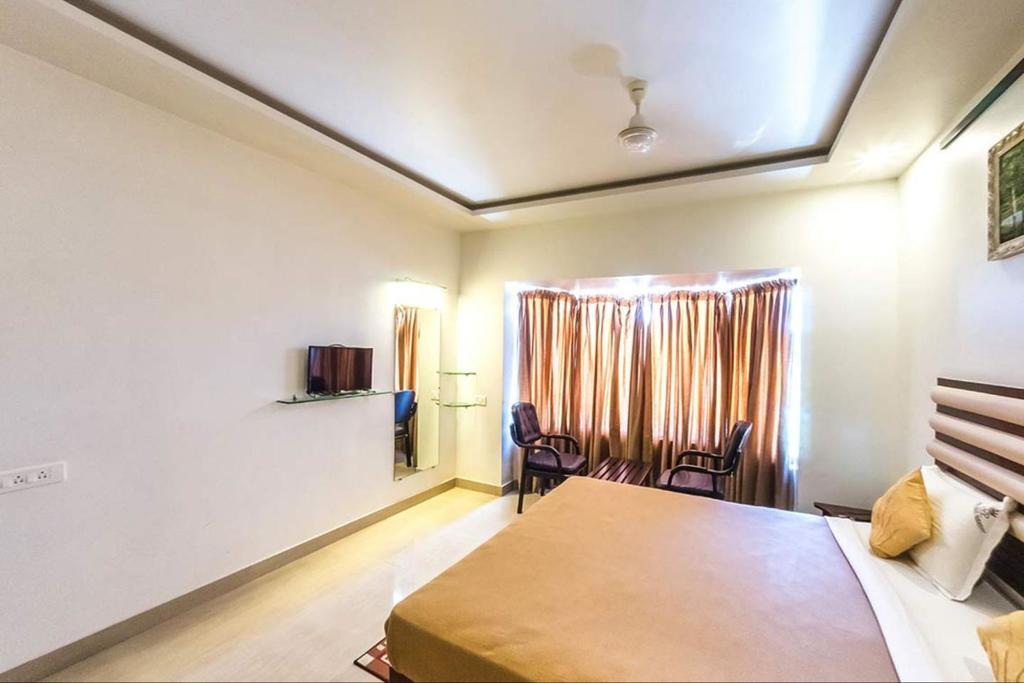 King Paradise Hotel Tiruchirappalli Екстериор снимка
