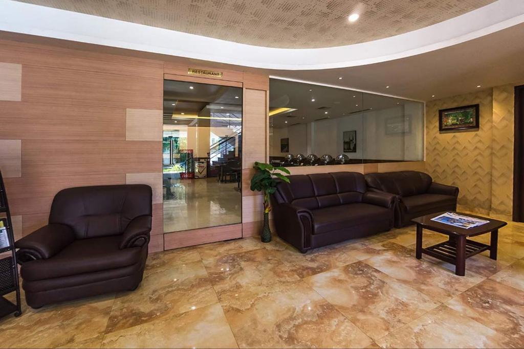 King Paradise Hotel Tiruchirappalli Екстериор снимка